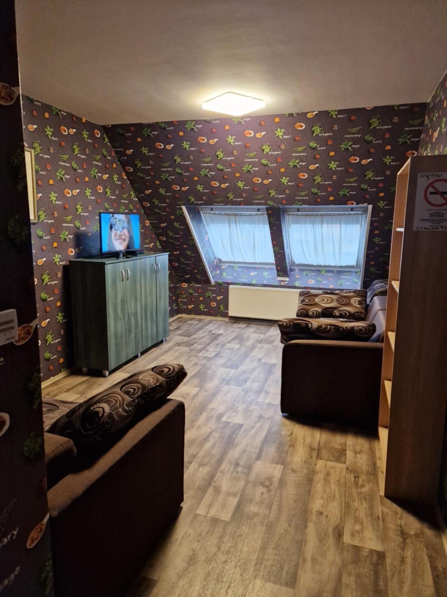 Márti 3 Bedroom Apartment Debrecen Habitación foto