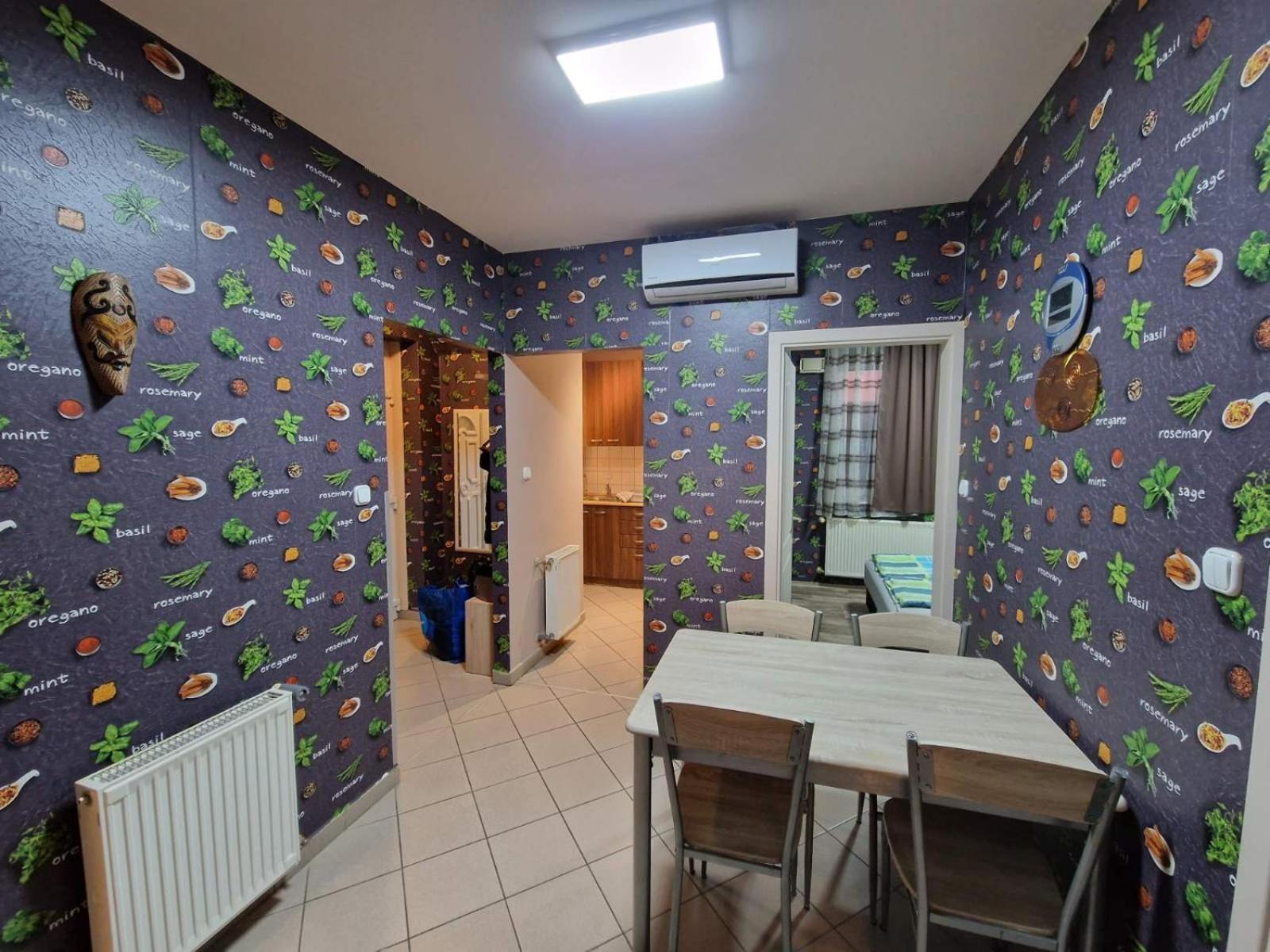 Márti 3 Bedroom Apartment Debrecen Habitación foto